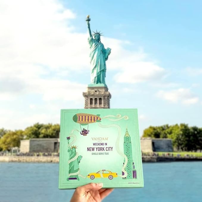 VAHDAM, Weekend in New York Christmas Tea Gift Set - 9 Loose Teas | Tin Caddy Travel Edition Gift Box | Christmas 2025 Gift Ideas for Women & Men | Gluten Free, Non GMO