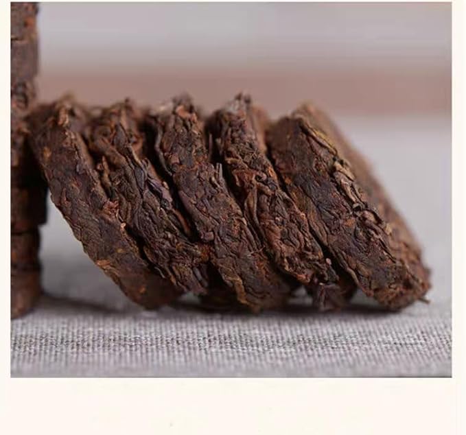 (60Cakes-240Cups) Pu-erh Tea in Bamboo Leaf Tube - Ripe Puerh Tea Cake 21.16 oz/600g And a tea filter，Aged Shou Black Tea