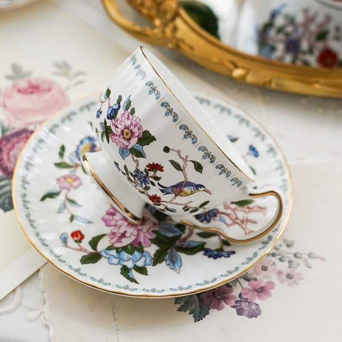 Aynsley Pembroke Oban Fine Bone China Teacup & Saucer - 6oz (180ml), Elegant Oban Shape, Christmas Gift for Tea Lovers, British Craftsmanship