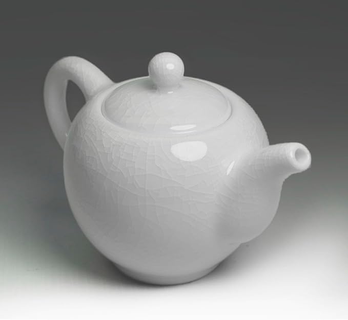 Liang baobao Porcelain Teapot, 10oz Tea Pot Small Teapot Chinese Tradition Ice Crack Glaze Ceramic Tea kettle (White)