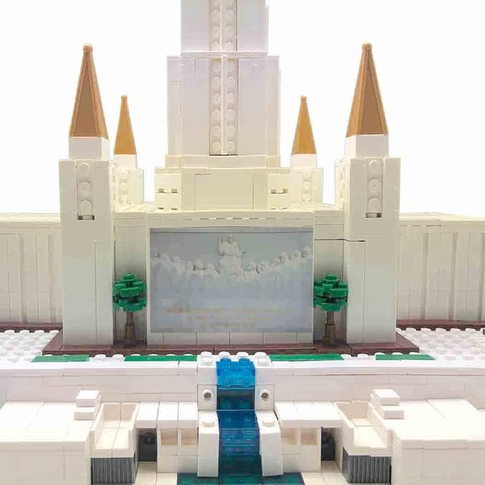 Brick'Em Young Oakland Temple - Pieces - Ages 12+