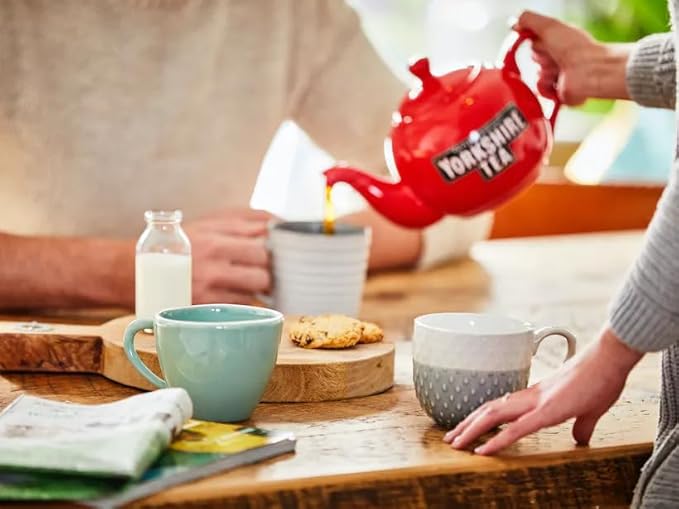 Yorkshire Tea, Red, Black Tea, Pillow Tea Bags, 40 Count (Pack of 1), Refreshing, Satisfying, and Strong, Classic British Breakfast Blend, Caffeinated, Enjoy Hot or Iced, 40 Teabags
