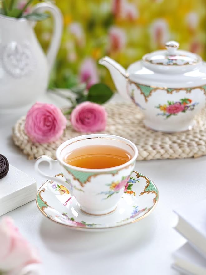 Aynsley Wilton Stratford Fine Bone China Teacup & Saucer - 6.8oz (200ml), Artistic Glazing, Christmas Gift for Tea Lovers, British Heritage