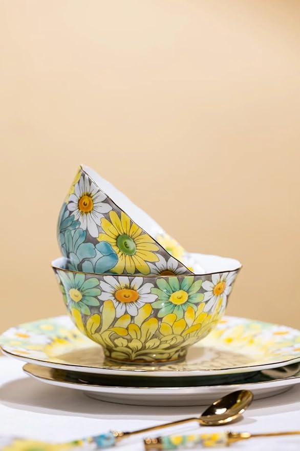 Aynsley Daisy Corset Fine Bone China Teacup & Saucer Set - 5oz (150ml), Hand-Painted Gold Trim, Christmas Gift for Tea Lovers, Elegant Afternoon Tea Set (Yellow)