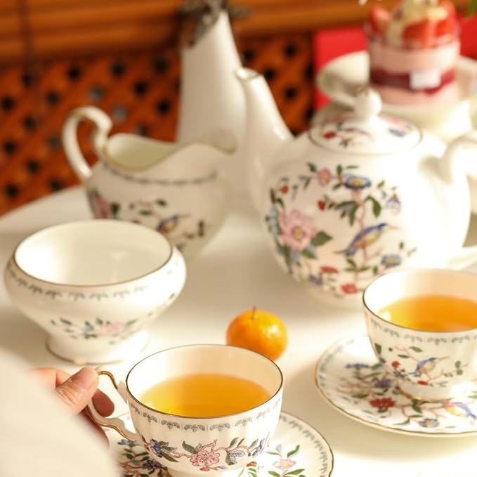 Aynsley Pembroke Oban Fine Bone China Teacup & Saucer - 6oz (180ml), Elegant Oban Shape, Christmas Gift for Tea Lovers, British Craftsmanship