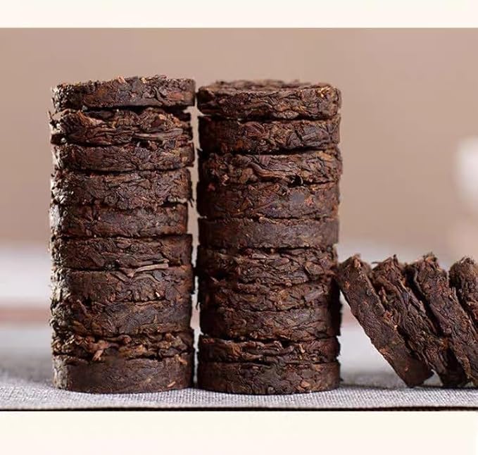 (60Cakes-240Cups) Pu-erh Tea in Bamboo Leaf Tube - Ripe Puerh Tea Cake 21.16 oz/600g And a tea filter，Aged Shou Black Tea