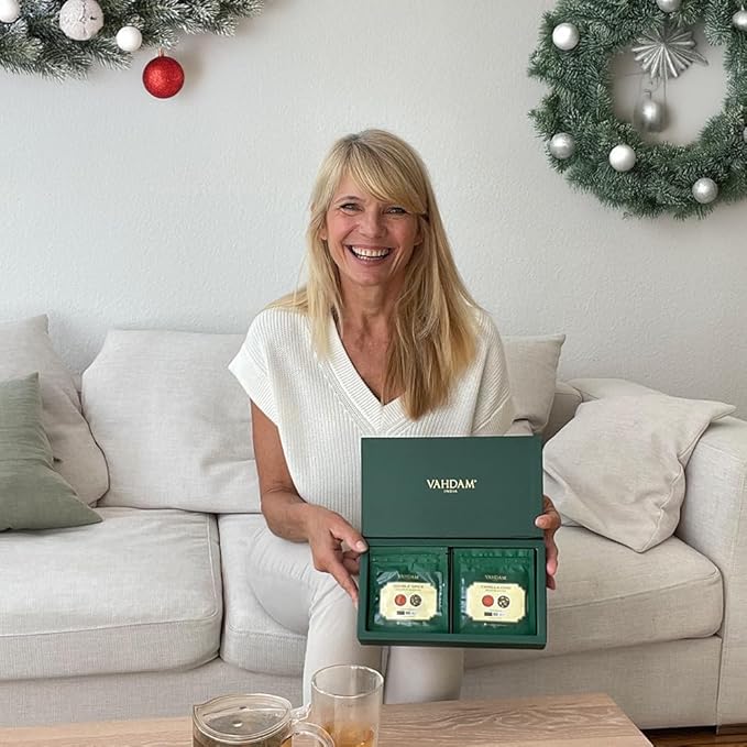 VAHDAM, Assorted Green Tea Loose Leaf Tea Gift Set (10 Flavors) Gift Ideas for Women & Men | Exotic Himalayan Green Tea Blends | Resealable Ziplock Pouch | Christmas Tea Gift Set