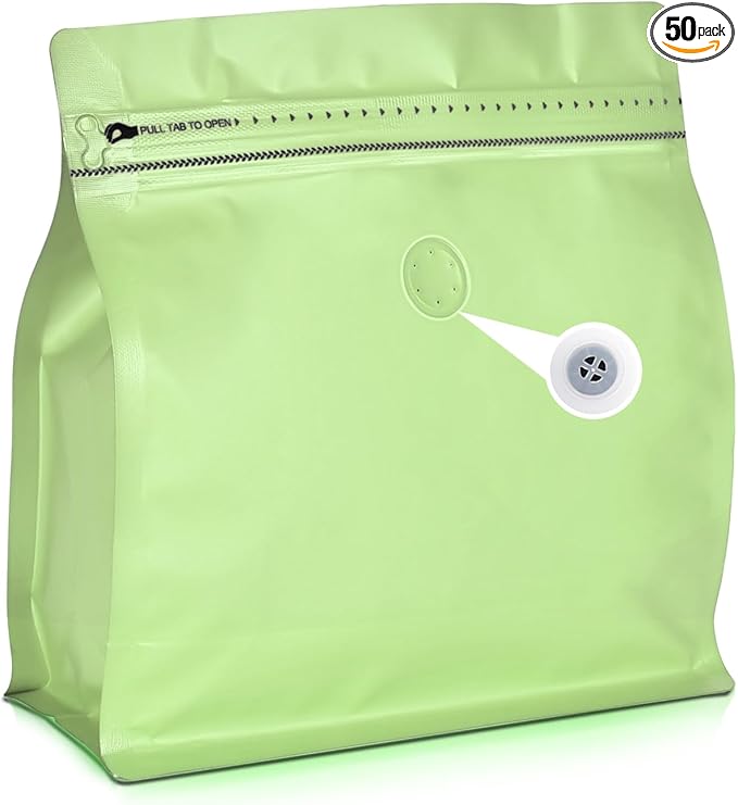 50 Count 8oz Coffee Bags with Valve,1/2 lb Vented Coffee Beans Packaging Bags High Barrier Aluminumed Foil Flat Bottom Heat Sealed Side Zipper Resealable Storage Bag for Home or Business（Green）