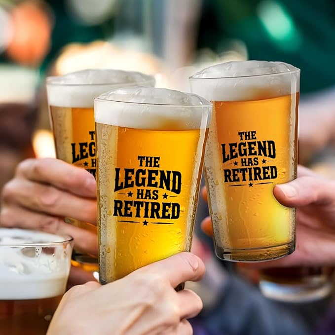 Retirement Gift for Women Men 2025 Coworker Leaving Gifts Happy Retired Gift Vintage Beer Drinking Glass Beer Lovers Farewell Goodbye Present for Women Men Father's Day