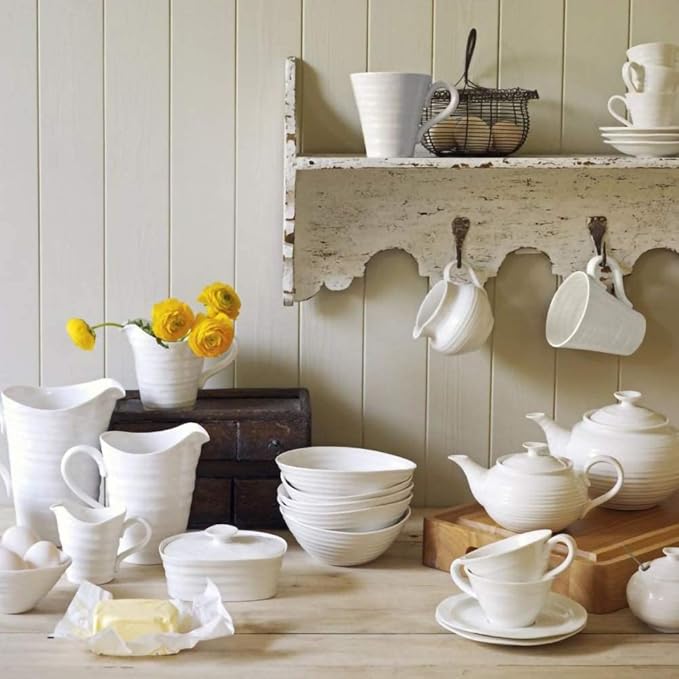 Portmeirion Sophie Conran, White 2 Pint Teapot – Fine Porcelain Tea Server with Handle for Afternoon Tea, Dining & Entertaining – Classic Serveware – Dishwasher & Microwave Safe