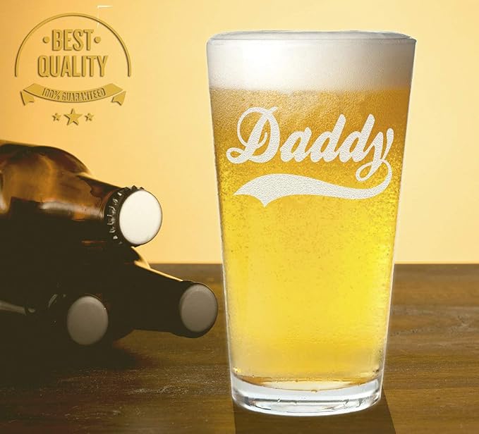 Veracco Daddy Funny Birthday Gift Fathers Day For Dad Grandpa Stepdad - Pint Beer Glass - (Clear, Glass)