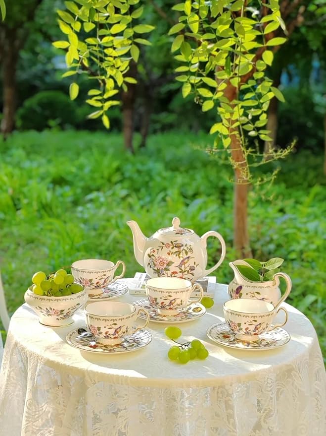 Aynsley Pembroke Oban Fine Bone China Teacup & Saucer - 6oz (180ml), Elegant Oban Shape, Christmas Gift for Tea Lovers, British Craftsmanship