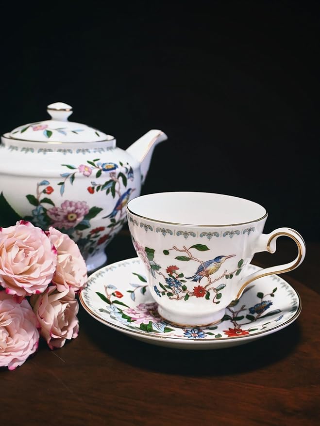 Aynsley Pembroke Stratford Fine Bone China Teacup & Saucer - 5oz (150ml), Elegant Stratford Shape, Christmas Gift for Tea Lovers, British Craftsmanship