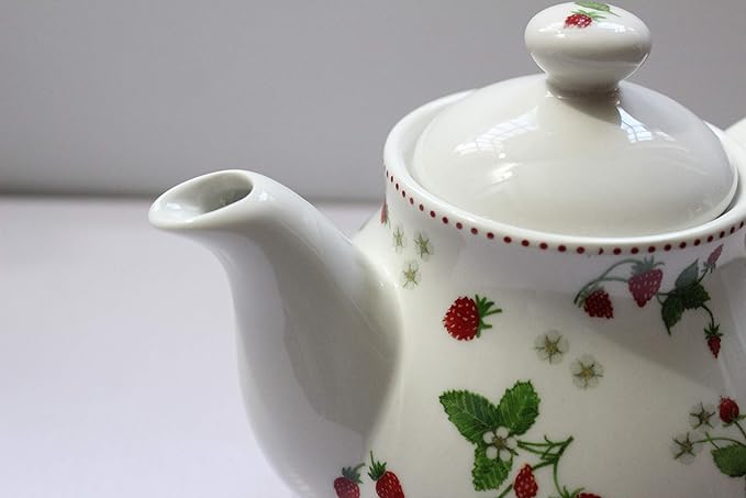 Porcelain Teapots,Lovely Strawberry Design Tea Pot for Tea or Coffee,Ceramic Teapot with Lids,Home and Kitchen Dining Serveware Pot,Beige
