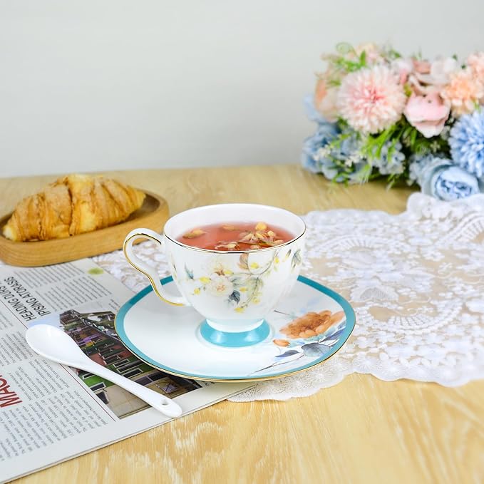 Bone China Tea Cup and Saucer Set, Bone China Coffee Cups and Saucers, Vintage Blue and White TeaCups snd Saucers Gift for Mom Friend Tea Party (Blue E)