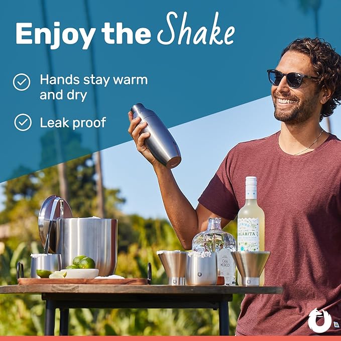SNOWFOX Premium Vacuum Insulated Stainless Steel Cocktail Shaker, Home Bar Accessories, Elegant Drink Mixer, Leak, Proof Lid With Jigger & Built, In Strainer, Gold, 22oz.