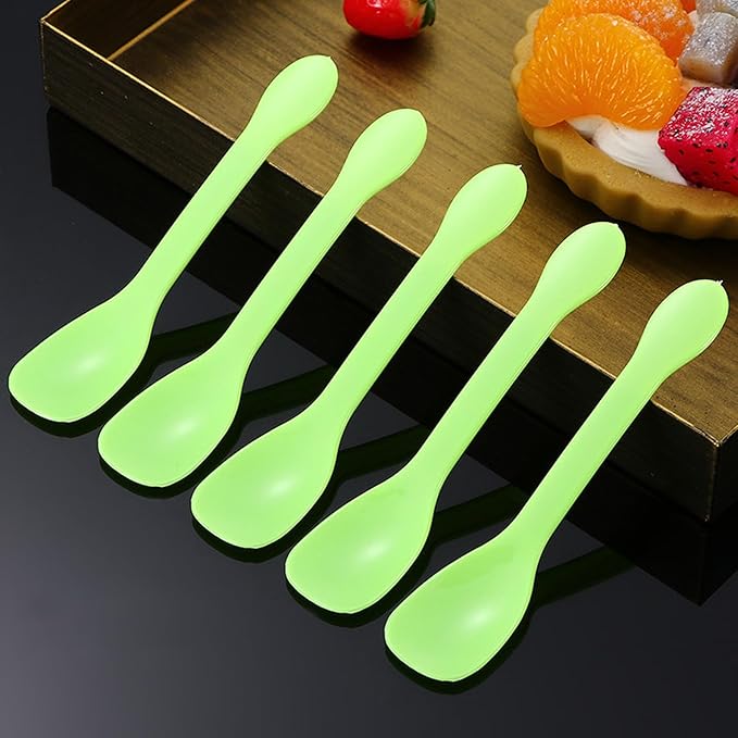 100 PCS Mini Plastic Spoons, Disposable Ice Cream Dessert Tasting Spoons, Suitable for Cake Jelly Pie Yogurt (Green)