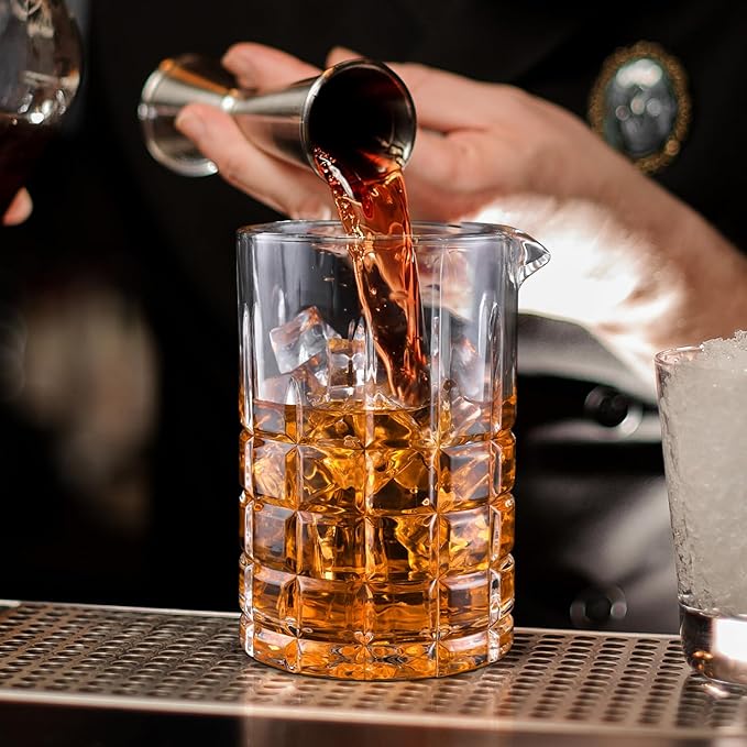 Cocktail Mixing Glass, 18.5oz Crystal Mixing Glass, Thick Bottom Bar Stirring Pitcher for Whiskey Manhattan Martini