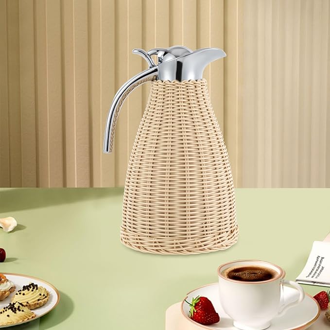 Stainless Steel Coffee Thermal Jug 1.5L/0.4 Gal Beige Rattan Double Walled Vacuum Insualted Jug Thermal Carafe with Handmade Rattan Body for Hot Liquids Keeping Hot for Home Coffee Shop