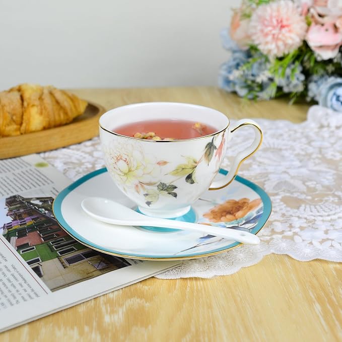 Bone China Tea Cup and Saucer Set, Bone China Coffee Cups and Saucers, Vintage Blue and White TeaCups snd Saucers Gift for Mom Friend Tea Party (Blue E)