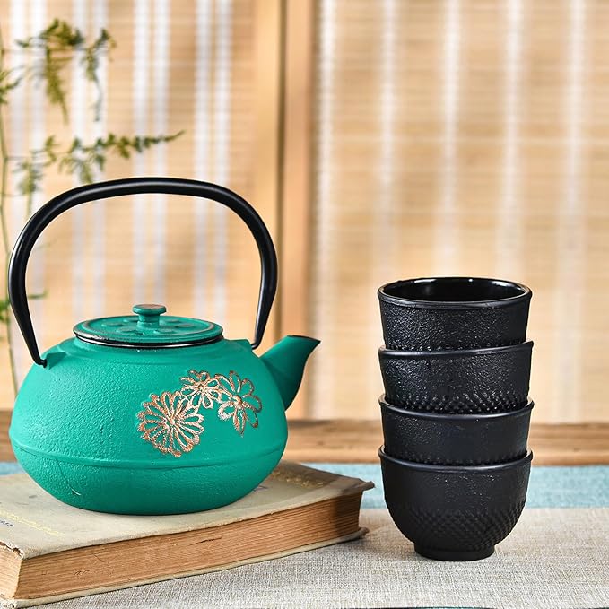 Sungmor Cast Iron Black Teacups, Set of 4 & 5 oz - Japanese Tea Cups with Enamel Interior, Traditional Gongfu Tea Set, Durable Heat-Retaining Tetsubin Style Drinkware