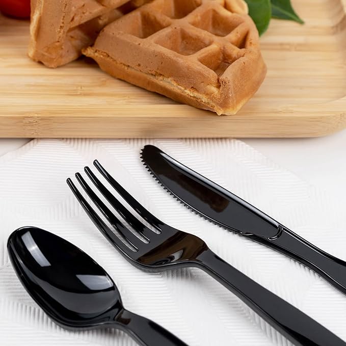 POSATE Heavyweight Plastic Spoons, Black, Pack of 100, Disposable Utensils for Party Supply