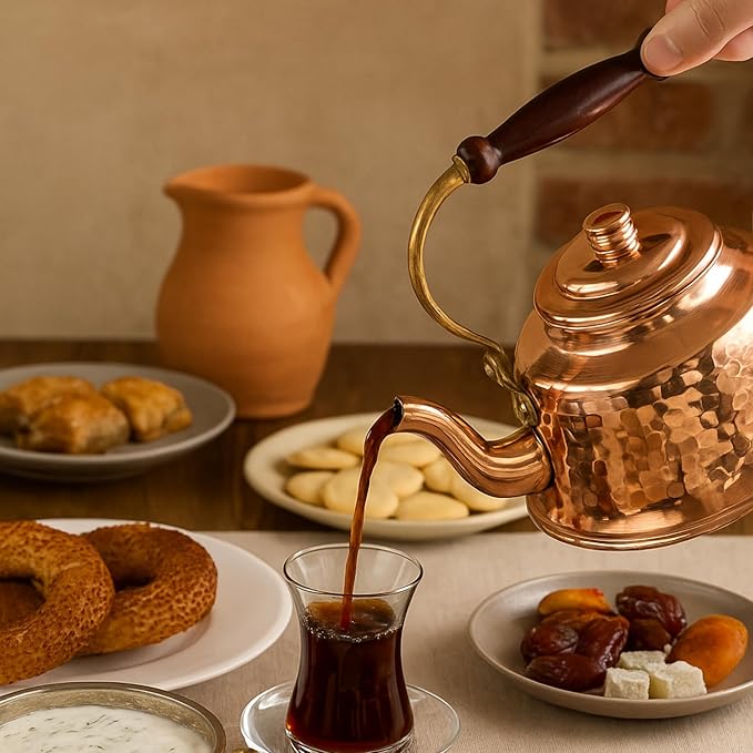 Handcrafted Turkish Copper Teapot with Wooden Handle – 1.3L Hammered Traditional Kettle for Tea, Herbal Infusions, Decorative Use (Maras Teapot)
