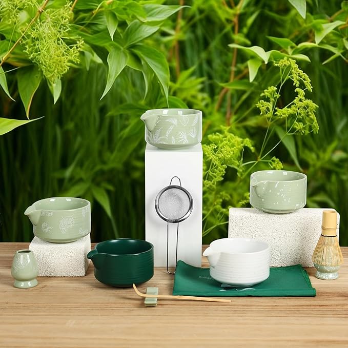 Matcha Whisk Set, Matcha Whisk and Holder, Stainless Sifter & Bamboo Scoop, Towel, 7 PCS Matcha Starter Kit for Matcha Lovers, White
