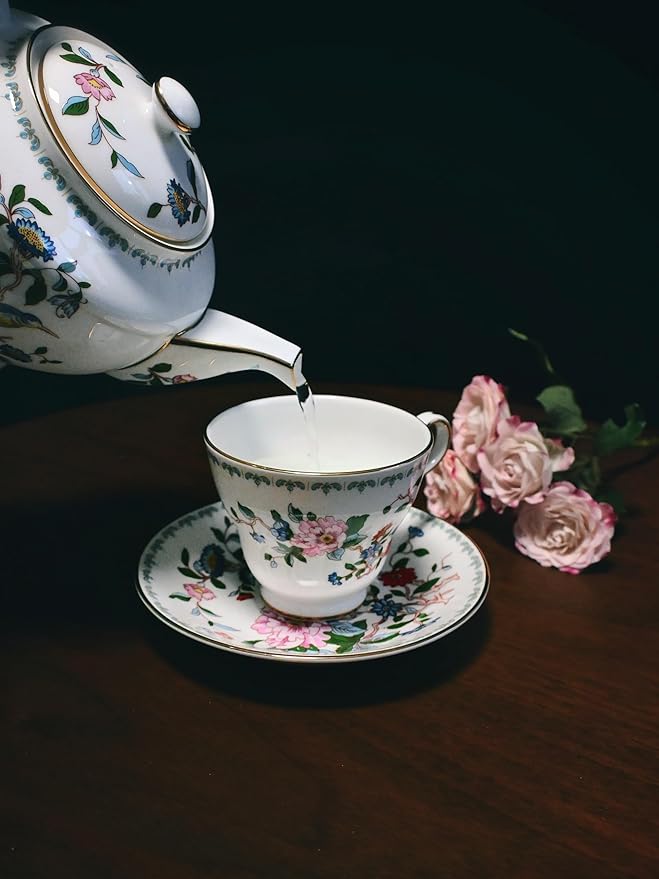 Aynsley Pembroke Stratford Fine Bone China Teacup & Saucer - 5oz (150ml), Elegant Stratford Shape, Christmas Gift for Tea Lovers, British Craftsmanship