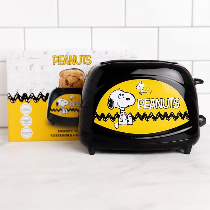 Uncanny Brands Peanuts Snoopy Two-Slice Toaster- Toasts Your Favorite Beagle On Your Toast