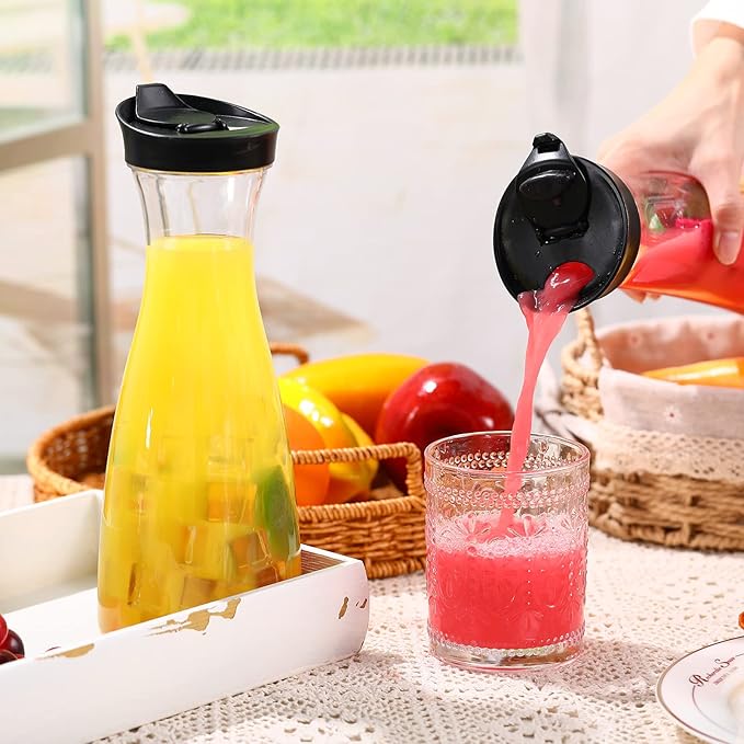 Xinnun 12 Pcs Water Carafe with Flip Top Lid Plastic Carafe with Black Lid Clear Plastic Water or Juice Beverage Pitcher Jug for Restaurant Party School Bar Juice Milk Coffee (20 oz)