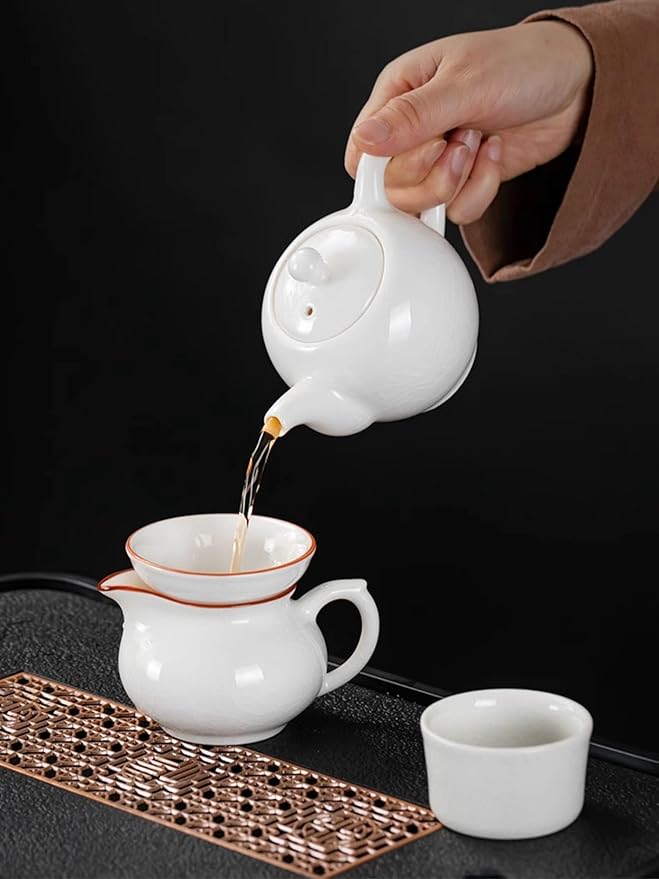 Liang baobao Porcelain Teapot, 10oz Tea Pot Small Teapot Chinese Tradition Ice Crack Glaze Ceramic Tea kettle (White)