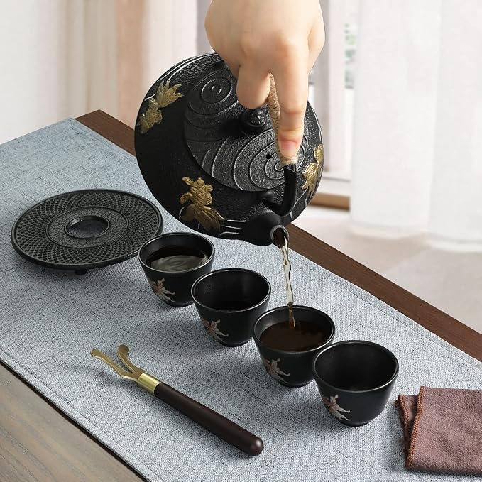 RekRang Hand-Painted Goldfish Cast Iron Teapot Set,Japanese Cast Iron Tea Kettle Set with Removeable Infuser and 4 Stainless Steel Cups,Traditional Tetsubin Tea Pot Sets for Stovetop 750ml/26oz
