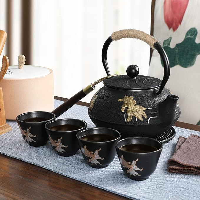 RekRang Hand-Painted Goldfish Cast Iron Teapot Set,Japanese Cast Iron Tea Kettle Set with Removeable Infuser and 4 Stainless Steel Cups,Traditional Tetsubin Tea Pot Sets for Stovetop 750ml/26oz