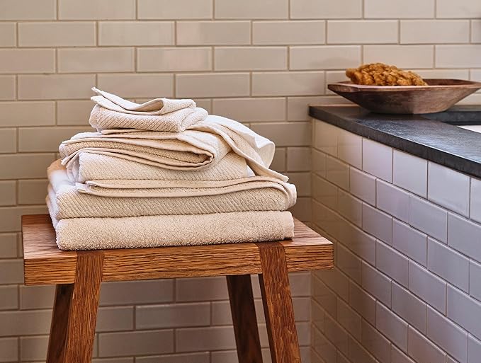Coyuchi Air Weight Organic Towels, Hand Towel - Undyed (20" x 40")