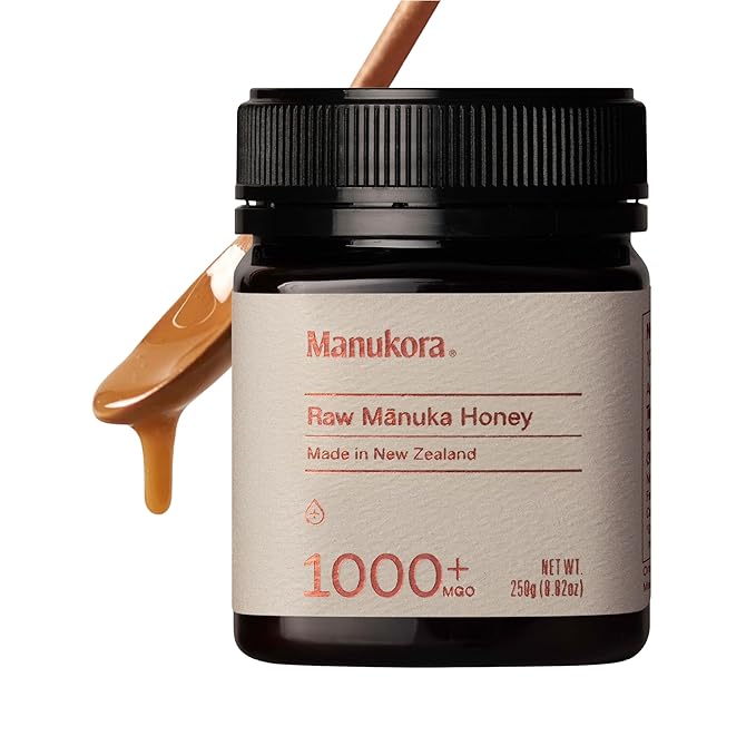 Manukora Raw Manuka New Zealand Honey MGO 1000+, Non-GMO, Monofloral, 3rd-Party Tested, Glyphosate Residue Free Certified, 2000+ Natural Compounds, Traceable Hive-to-Hand, Digestive & Immune Support – 250g