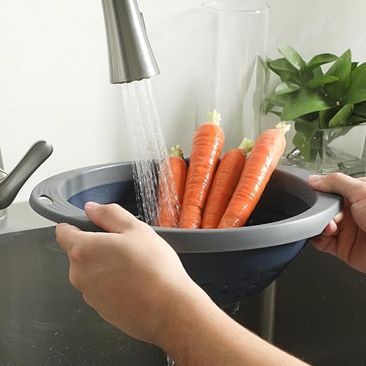 Oster Bluemarine 10-Inch Foldable Strainer – Collapsible Colander for Pasta, Vegetables, Fruits, Space-Saving Kitchen Tool, Blue/Grey Dishwasher Safe