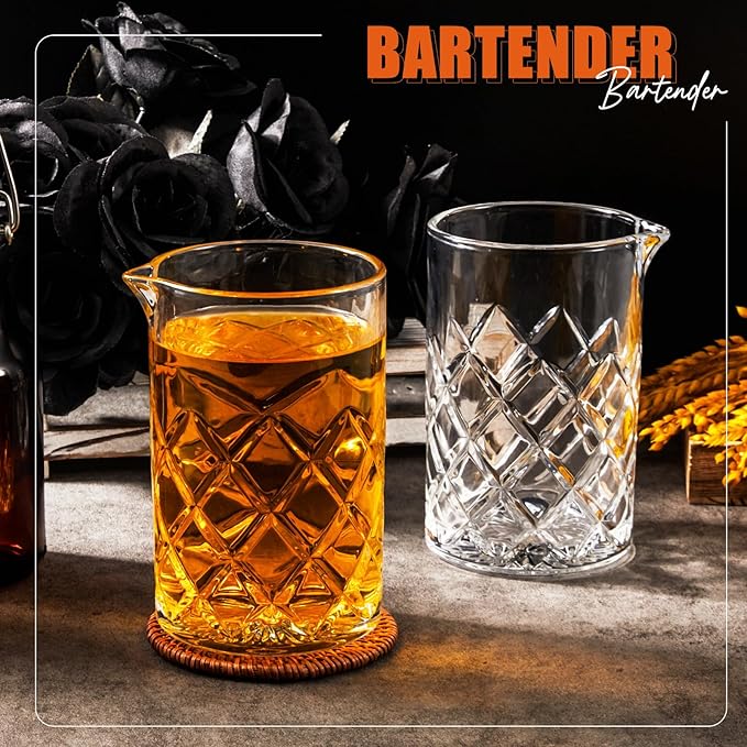 Dandat Cocktail Mixing Glass Crystal Stirring Glass Thick Bottom Seamless Cocktail Pitcher for Home Bartender Bar Whiskey Martini Drink Shaker Accessories (6 Pcs,24 oz)