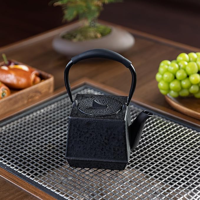 Cast iron Teapot, Tea Kettle for Stovetop Safe with Stainless Steel Infuser,Japanese Hand-made Square Tea Pot Coated with Enameled Interior for 27oz,780ml Black