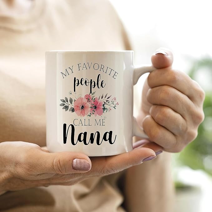QASHWEY Nana Coffee Mug, Nana Gifts, Grandma Coffee Mugs, Grandma Gifts, Nanas Mugs CoffeeTea CupGifts for GrandmaNana, My Favorite People Call Me NanaCoffee Cups Ceramic 11oz