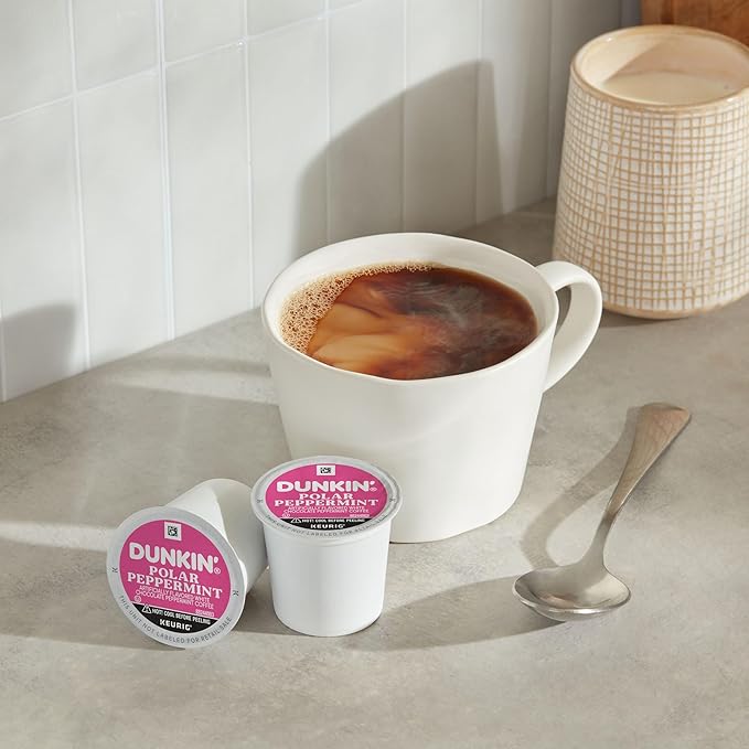 Dunkin' Polar Peppermint Flavored Coffee, 88 Keurig K-Cup Pods