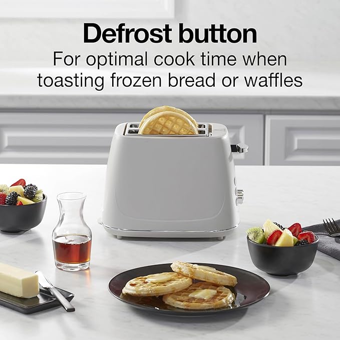 Proctor Silex Plastic 2 Slice Toaster, Bagel, Defrost & Cancel Buttons, Browning Control With 7 Shades, Auto Shutoff, Slide-Out Crumb Tray, Oat White (22660)