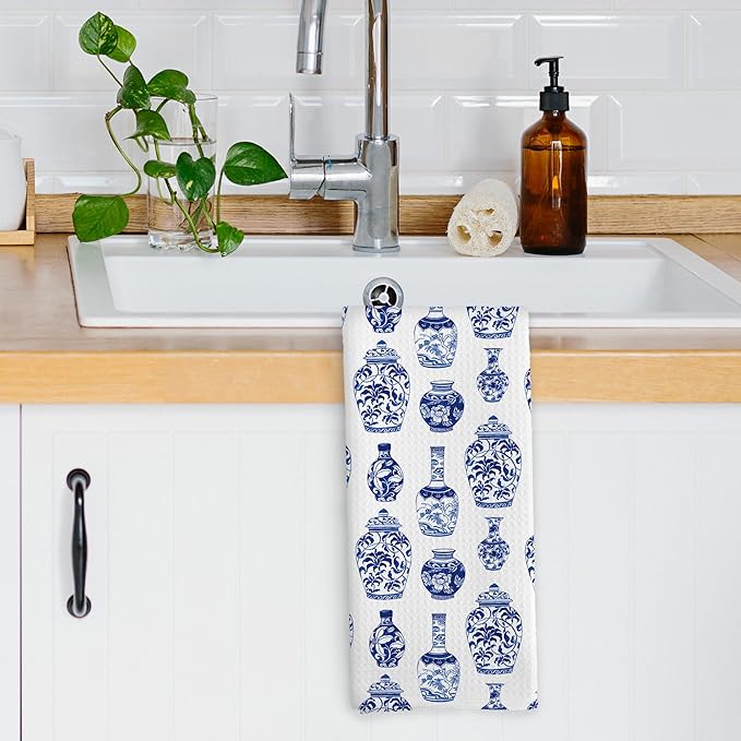 Chinoiserie Porcelain Kitchen Dish Towels, Blue and White Floral Bottle Gifts for Women, Grand Millenial Decor，Trendy Floar Flower Ginger Jar Hand Towels Kitchen Tea Towels Decorations, 16x24inch