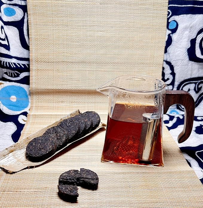 (60Cakes-240Cups) Pu-erh Tea in Bamboo Leaf Tube - Ripe Puerh Tea Cake 21.16 oz/600g And a tea filter，Aged Shou Black Tea