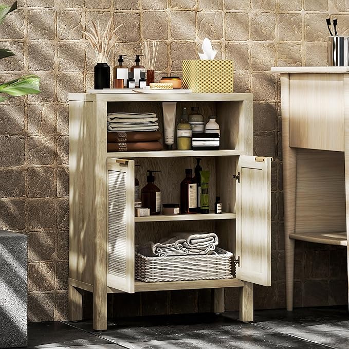 HOMCOM Rattan Sideboard Buffet Cabinet with Storage, Modern Accent Cabinet with 2 Doors and Adjustable Shelf, Freestanding Buffet Table for Entryway Living Room, Natural