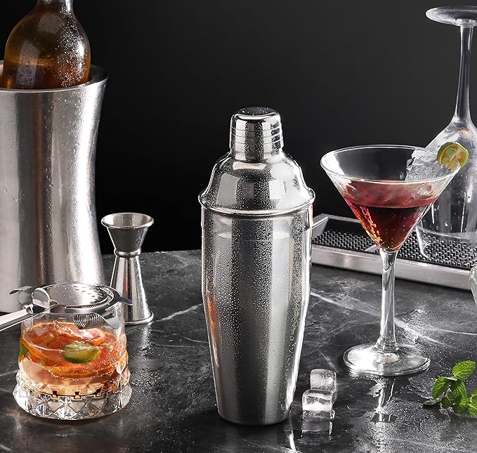 New Star Foodservice 48414 Stainless Steel Cocktail Shaker, 25 oz, Silver